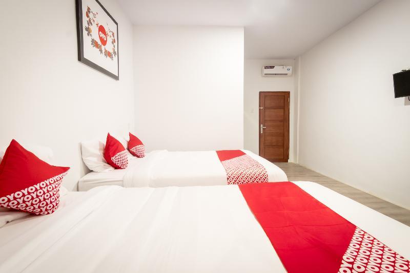 Oyo 835 Metropolitan Home Stay Medan Esterno foto